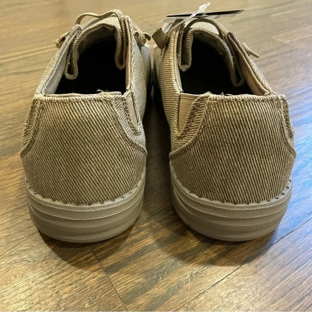 NWT Skechers Mens Melson Volgo Sneakers size 6